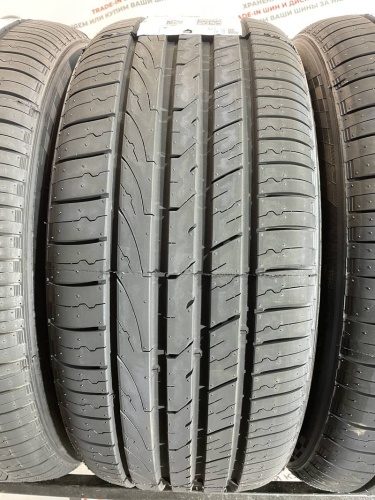 Zeta Impero R20	245/45