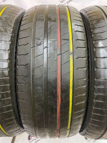 Michelin Latitude Sport 3 R19 235/55 V105