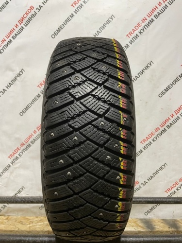 Goodyear Ultragrip Ice Arctic 215/65 R17