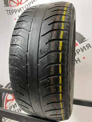 Bridgestone Ice Cruiser 7000 R16 215/55