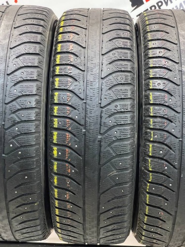 Bridgestone Ice Cruiser 7000 R17    225/65