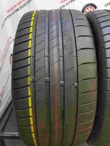 Bridgestone Potenza S005 R19 235/35