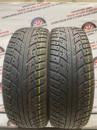 Kumho I'Zen RV Stud KC16 R17	235/65