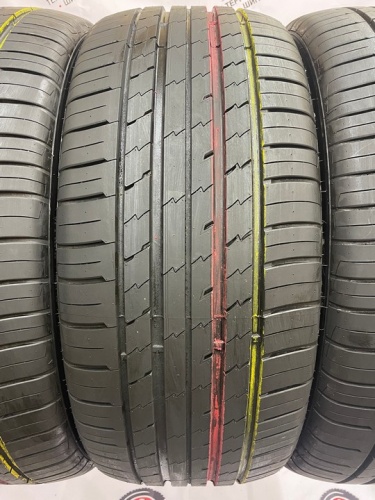 Rotalla Setula S-Race RS01+  R21 275/45 W110