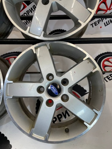 Диски литые FORD R15 5*108 6J ET52,5 ЦО 63,4