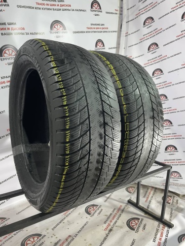 Bridgestone Blizzak LM-001  R19 245/50