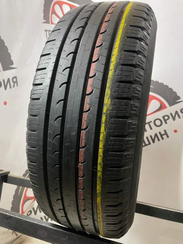 Goodyear EfficientGrip SUV  215/65 R16 98H