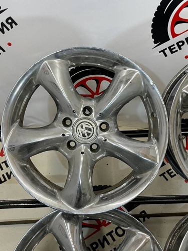 Литье VAG R17 5*112 ЦО 66,6 7,5J ET37