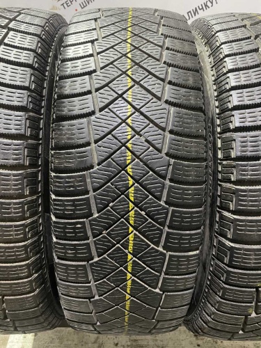 Pirelli Ice Zero FR R15 195/65