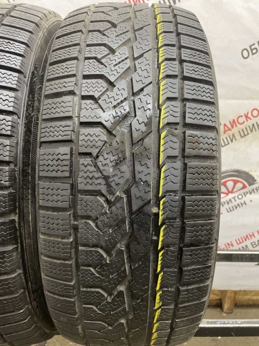 Kumho I'Zen RV KC15 235/60 R17 102H