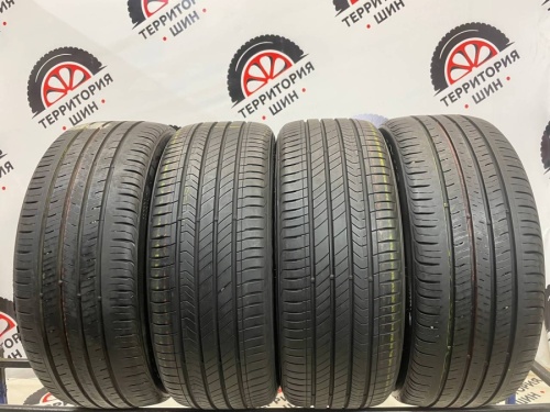Kumho Solus TA31 R17 215/50