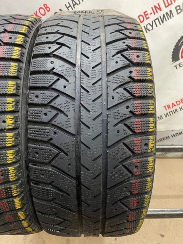 Bridgestone ice cruiser 7000 R17 245/45