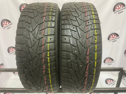 Dunlop Grandtrek Ice 02 R16 215/65 T102