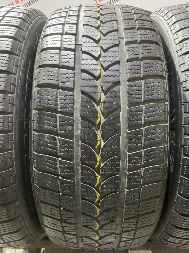 Tigar Winter R17 235/55