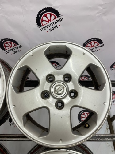 Литье Nissan R15 5*114,3 ЦО66,1 ЕТ45 5,5J