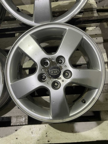 Литые диски Kia R16 5x114.3 ЕТ45 6.5J Ц.о.67.1