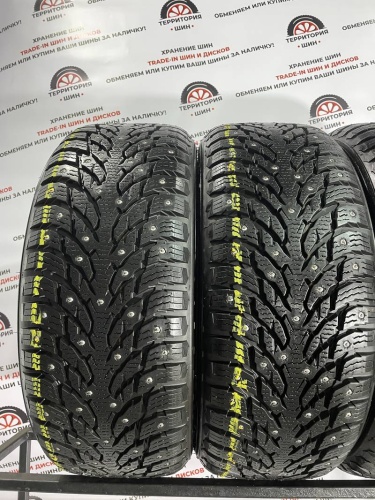 Nokian Tyres Hakkapeliitta 9 R18	235/50