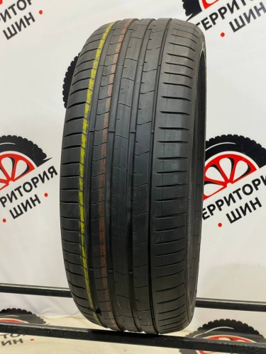 Pirelli P Zero PZ4 MO R19	225/40