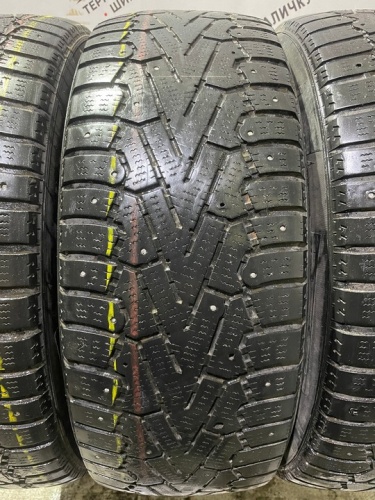 Pirelli Ice Zero R16 215/60