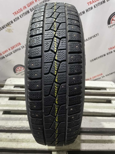 Kumho I'Zen RV Stud KC16 R14 175/70