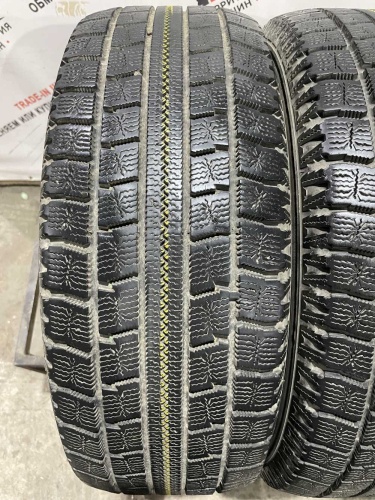 Bridgestone Blizzak LM-001 R17 215/65