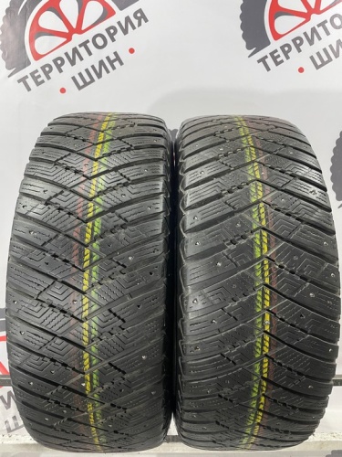 Goodyear UltraGrip Ice Arctic SUV R18 265/60