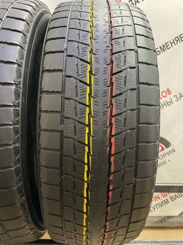 Dunlop Winter Maxx SJ8 R16 215/65