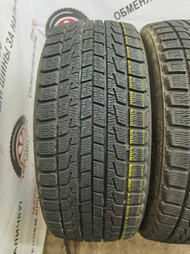 Bridgestone Blizzak Revo1 R17 215/45