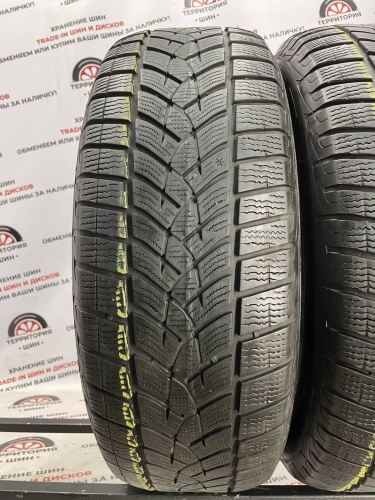 Goodyear UltraGrip Performance  R17 235/65