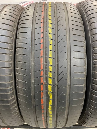 Bridgestone Alenza 001 R22 285/45