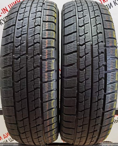 GoodYear Ice Navi Zea II R17 215/60
