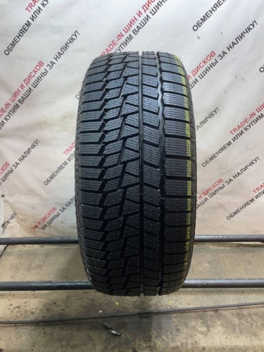 Maxxis ArcticTrekker NP3  R18	225/45