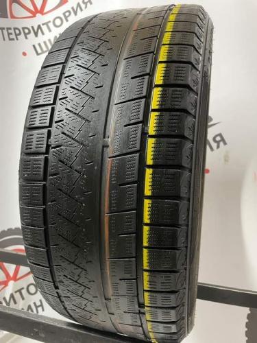 Triangle SnowLink TWT02 R18 235/45