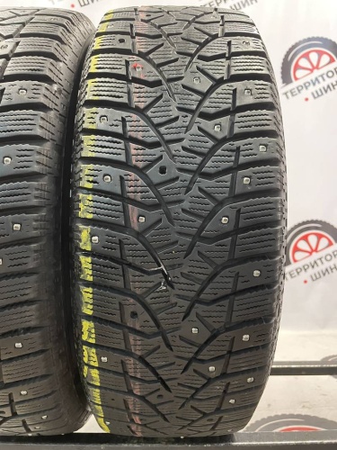 Bridgestone Blizzak Spike-02 195/60 R15