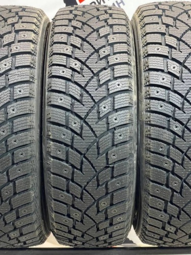 Zeta Antarctica Sport R17	215/65