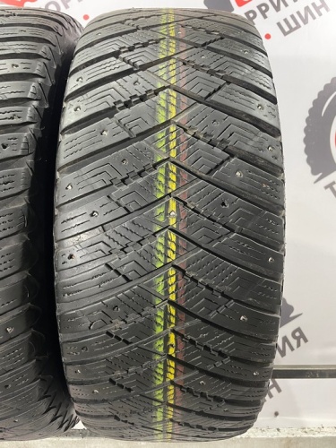 Goodyear UltraGrip Ice Arctic SUV R18 265/60