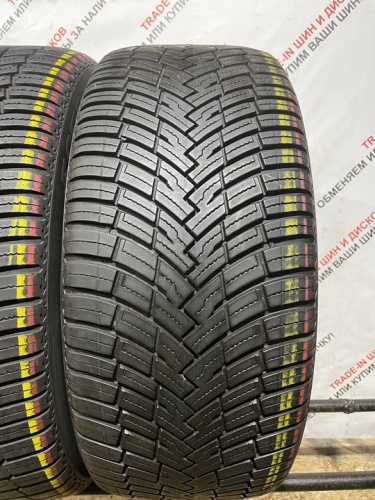 Pirelli Scorpion All Season SF2 255/45 R19