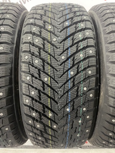 iLink Wintervorhut Stud II R17 215/45