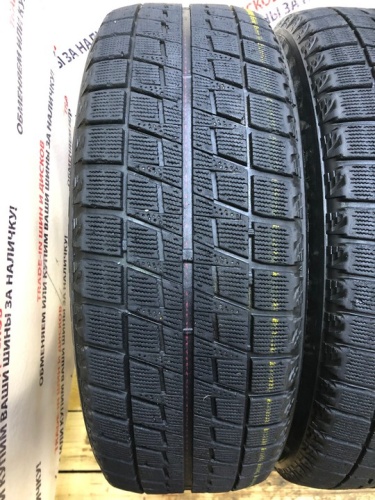 Bridgestone Blizzak REVO2 R17 215/60