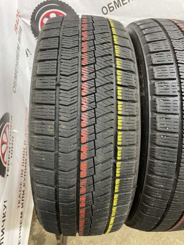 Bridgestone Blizzak VRX2 205/45 R17 84Q