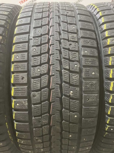 Dunlop SP Winter Ice 01 R16 215/55