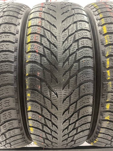 Nokian Tyres Hakkapeliitta R3 SUV  R19 225/55
