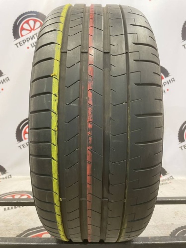 Pirelli P Zero PZ4 R19 235/35