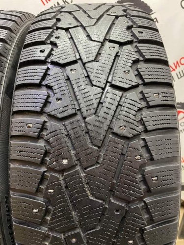 Pirelli ice zero R17 235/65