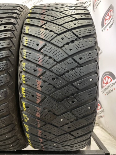 Goodyear Ultragrip Ice Arctic 205/55 94T R16