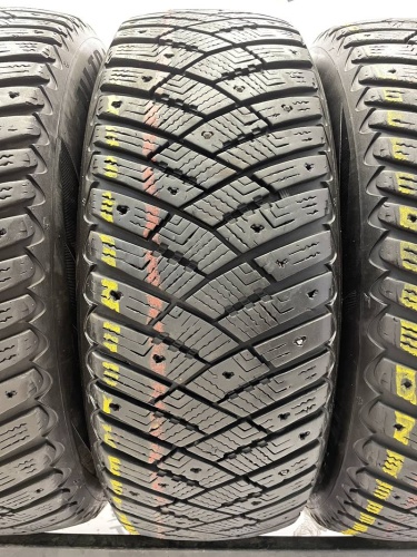Goodyear Ultragrip Ice Arctic R15 195/65