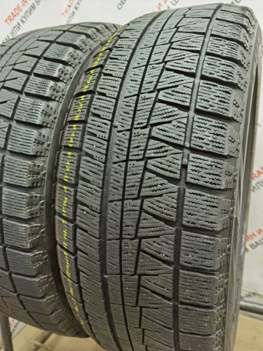 Bridgestone Blizzak Revo GZ R18 235/50