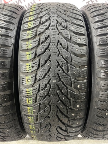 Nokian Tyres Hakkapeliitta 9 SUV R18 235/60