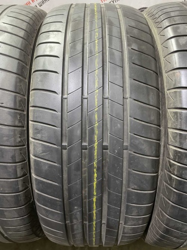 Bridgestone Turanza T005 R19 255/55