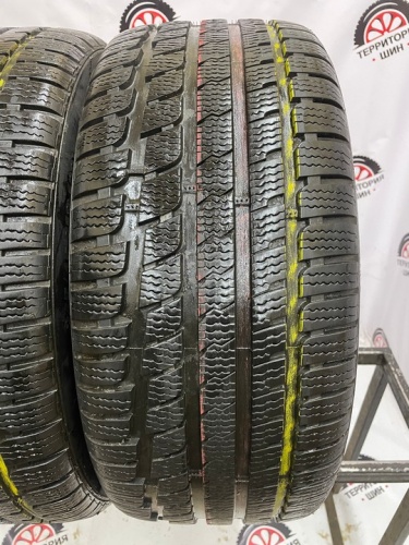 Kumho WinterCraft kw27 R18 245/45 100V